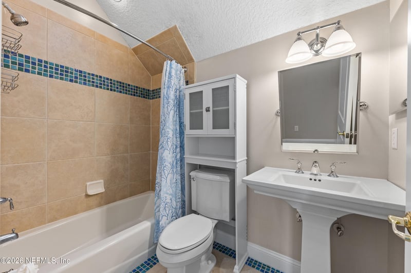 3225 Bishop Estates Rd, St Johns, FL 32259