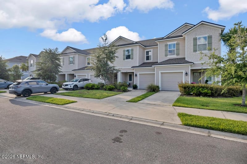 323 Anthony Dr, Jacksonville, FL 32218