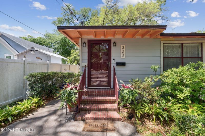 323 S 5th St, Fernandina Beach, FL 32034