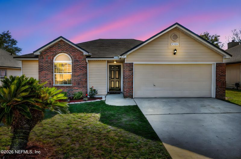 3233 Fox Squirrel Dr, Orange Park, FL 32073