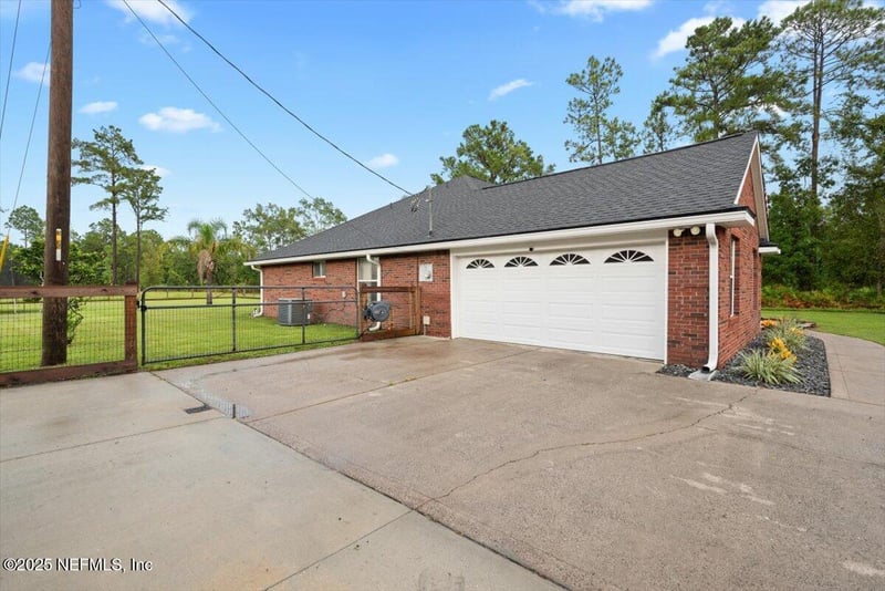 3235 Lannie Rd, Jacksonville, FL 32218