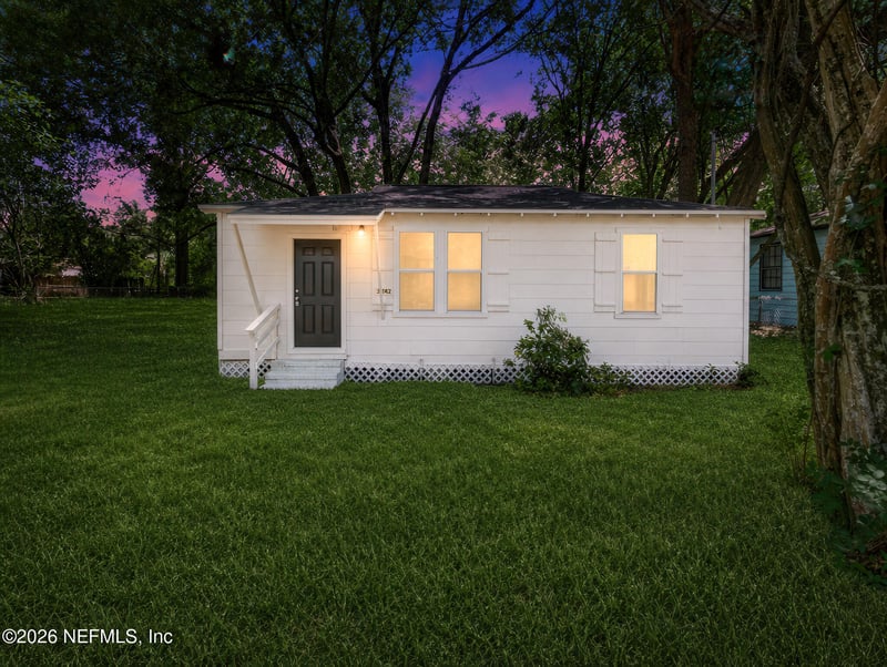 3242 Dignan St, Jacksonville, FL 32254