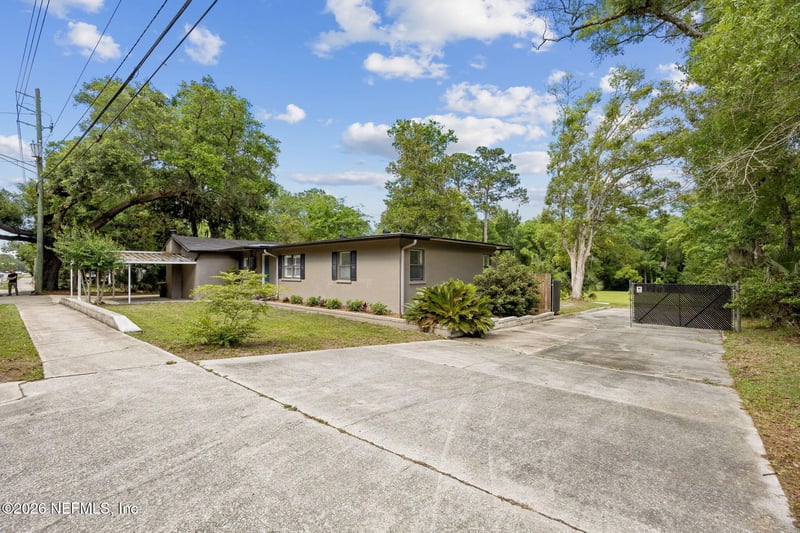 3243 Parental Home Rd, Jacksonville, FL 32216