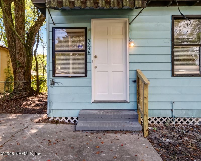 3248 Dignan St, Jacksonville, FL 32254
