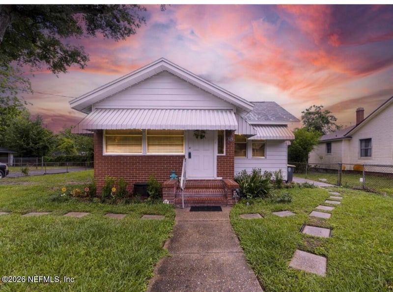 325 Chestnut Dr, Jacksonville, FL 32208