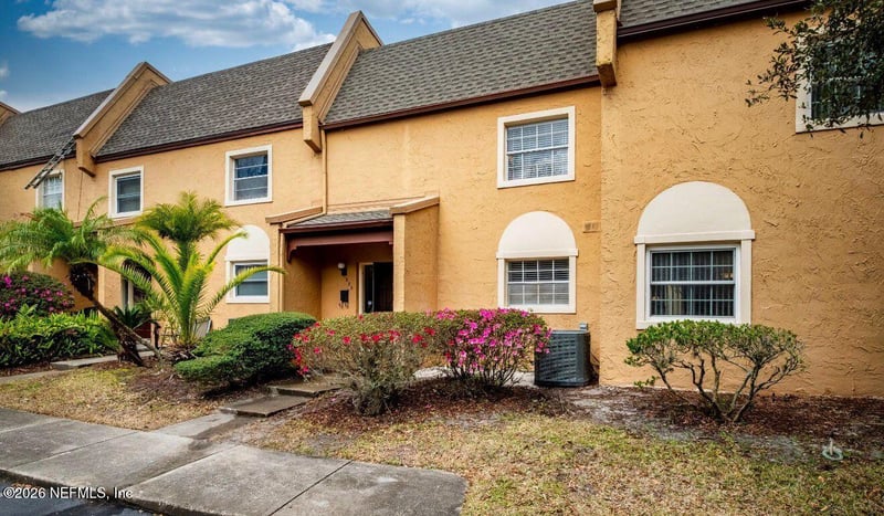 325 Greencastle Dr #55, Jacksonville, FL 32225