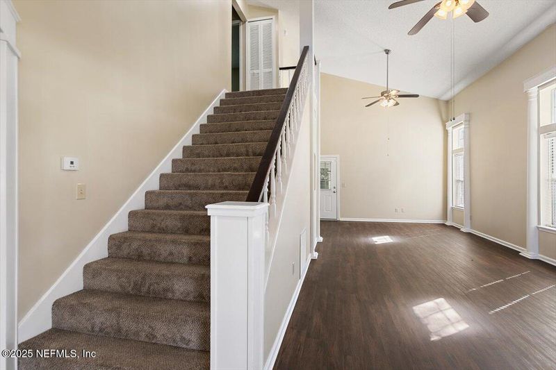 325 Willow Green Dr, Orange Park, FL 32073