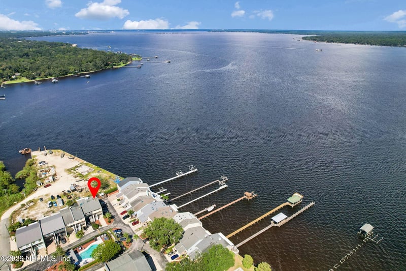 327 Scenic Point Ln, Fleming Island, FL 32003