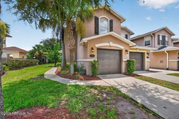327 W Pisa Pl, St Augustine, FL 32084