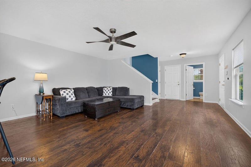327 W Pisa Pl, St Augustine, FL 32084