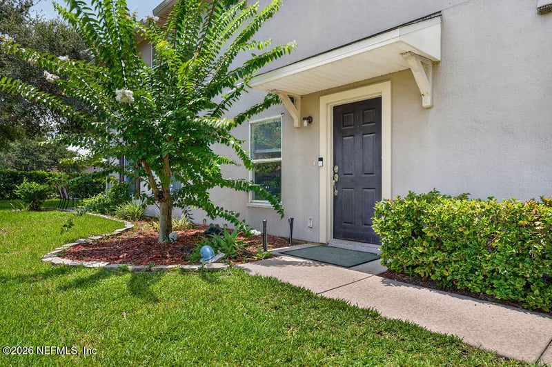 327 W Pisa Pl, St Augustine, FL 32084