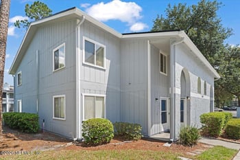 3270 Ricky Dr #202, Jacksonville, FL 32223