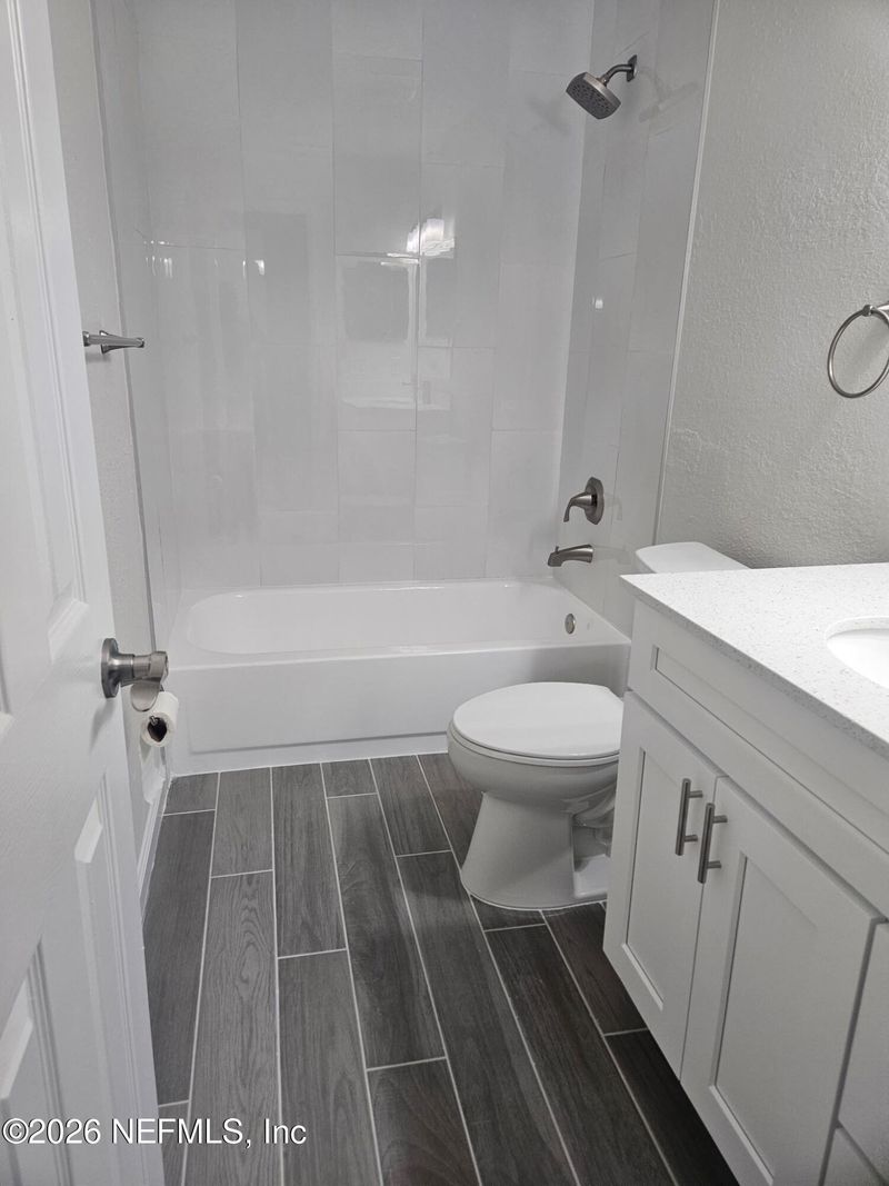 3270 Ricky Dr #202, Jacksonville, FL 32223