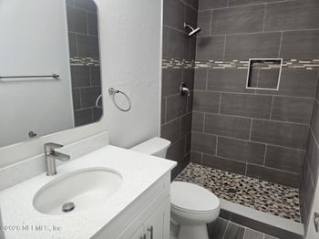 3270 Ricky Dr #202, Jacksonville, FL 32223