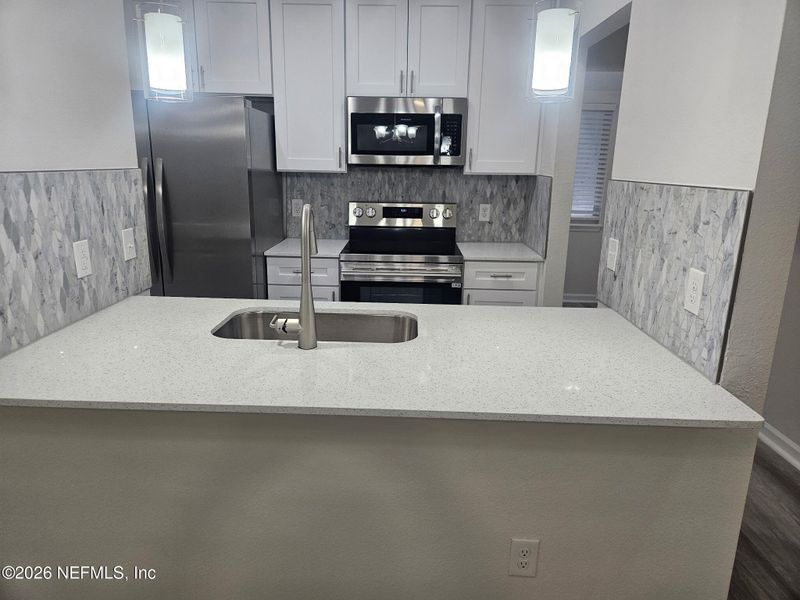 3270 Ricky Dr #202, Jacksonville, FL 32223