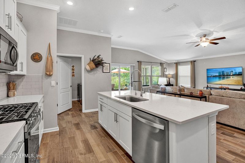 328 Falcon Quest Ln, St Augustine, FL 32095