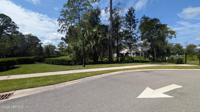 33 Canopy Hall Dr, St Augustine, FL 32095