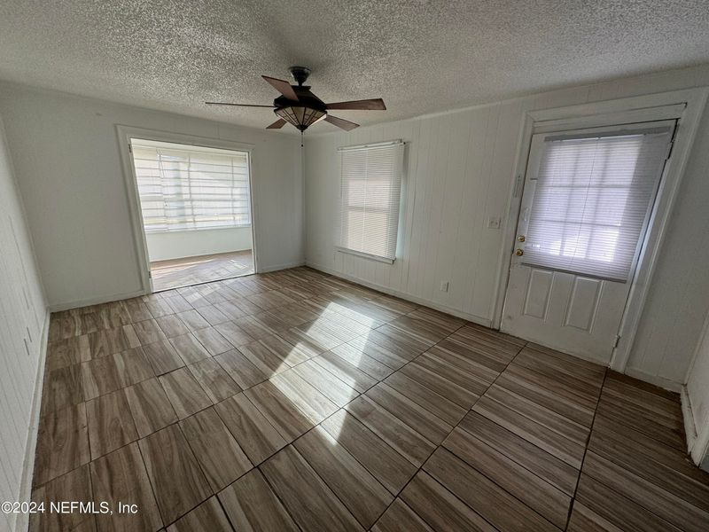 33 E 54th St, Jacksonville, FL 32208
