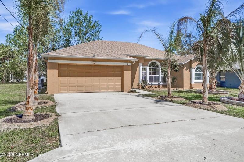 33 Phoenix Ln, Palm Coast, FL 32164