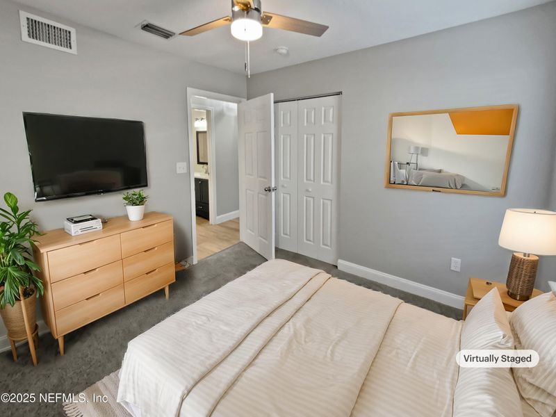 330 Dudley St, Atlantic Beach, FL 32233