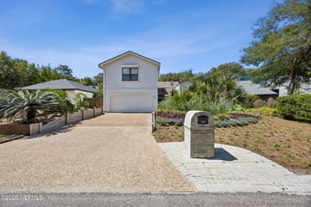 330 Garden Ln, Atlantic Beach, FL 32233