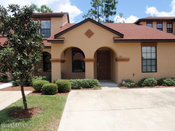 330 Redwood Ln, St Johns, FL 32259