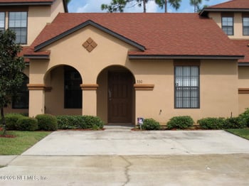 330 Redwood Ln, St Johns, FL 32259