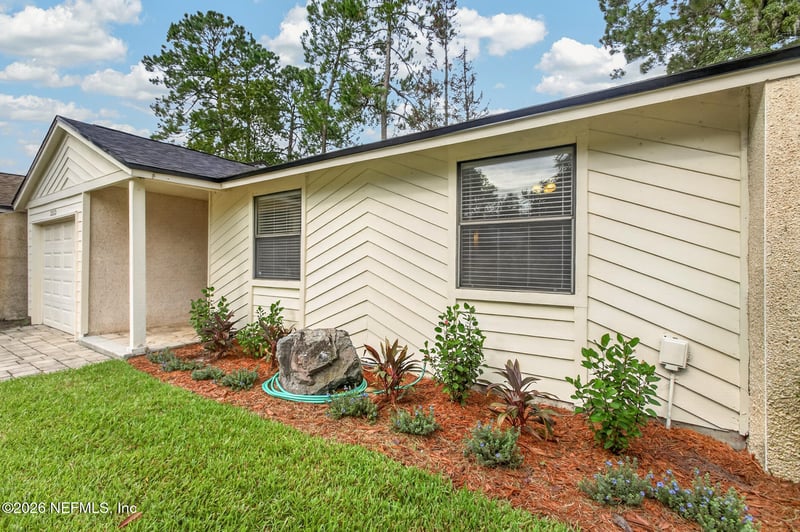 3313 W Donzi Way, Jacksonville, FL 32223