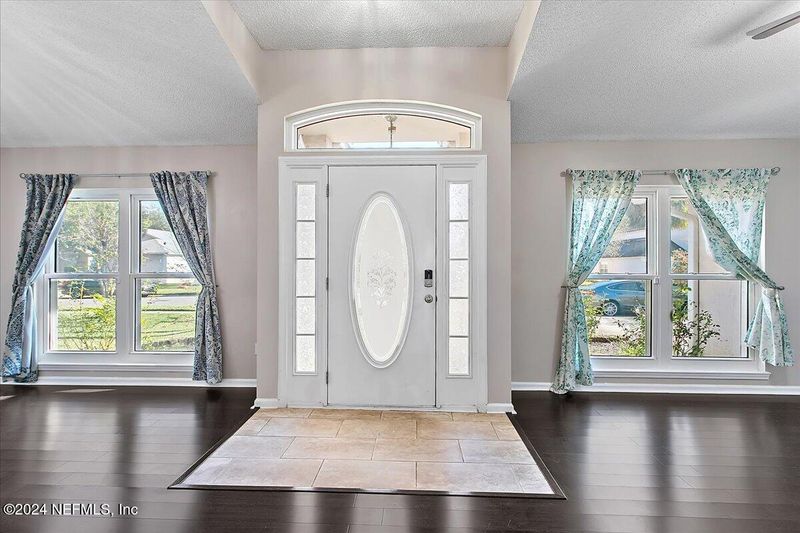3318 Abbeyfield Dr E, Jacksonville, FL 32277