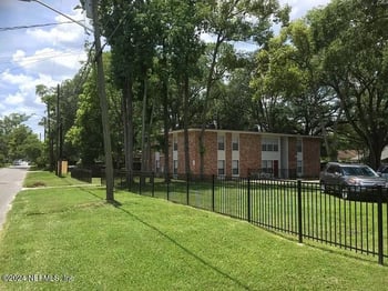 3325 Mayflower St, Jacksonville, FL 32205