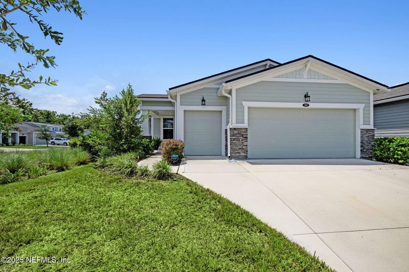 333 Ladyslipper Dr, St Johns, FL 32259