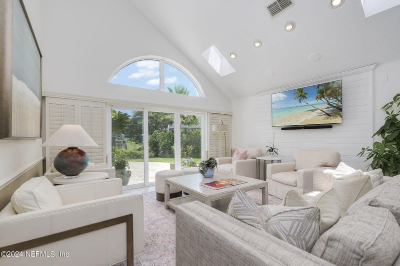 333 Village Dr, St Augustine, FL 32084
