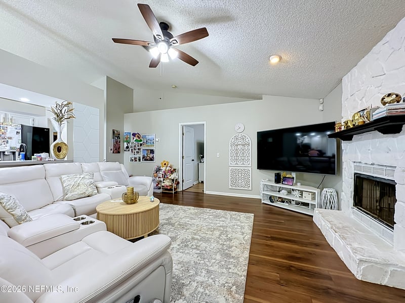 3346 Deerfield Pointe Dr, Orange Park, FL 32073