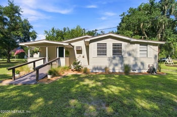 33485 Meadows Ln, Callahan, FL 32011