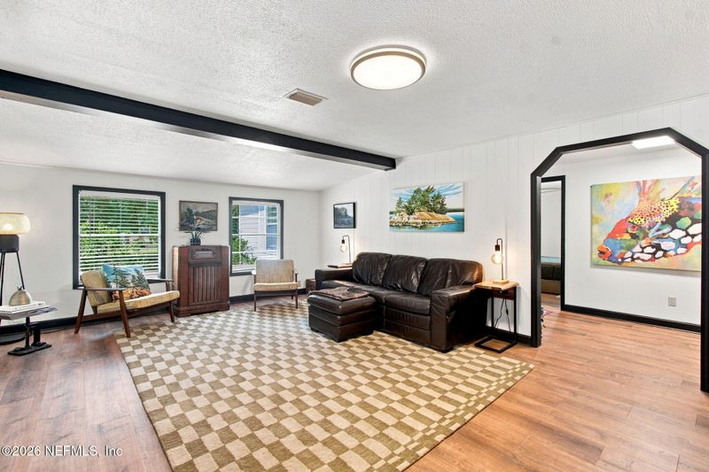 33485 Meadows Ln, Callahan, FL 32011