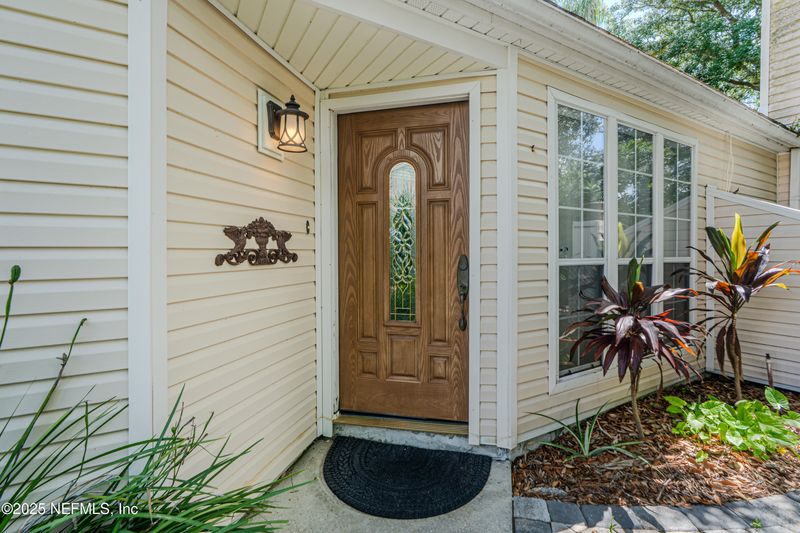 335 Sunrise Cir, Neptune Beach, FL 32266