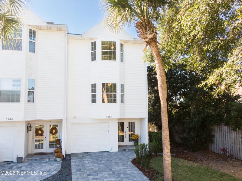 3360 Lighthouse Point Ln, Jacksonville, FL 32250
