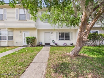 3361 Mandarin Glen Dr, Jacksonville, FL 32223