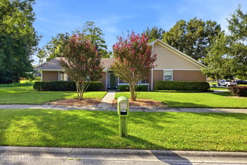 3362 Chrysler Dr, Jacksonville, FL 32257