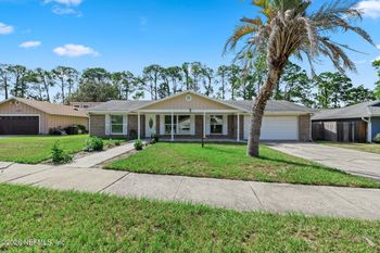 3383 Chrysler Dr, Jacksonville, FL 32257