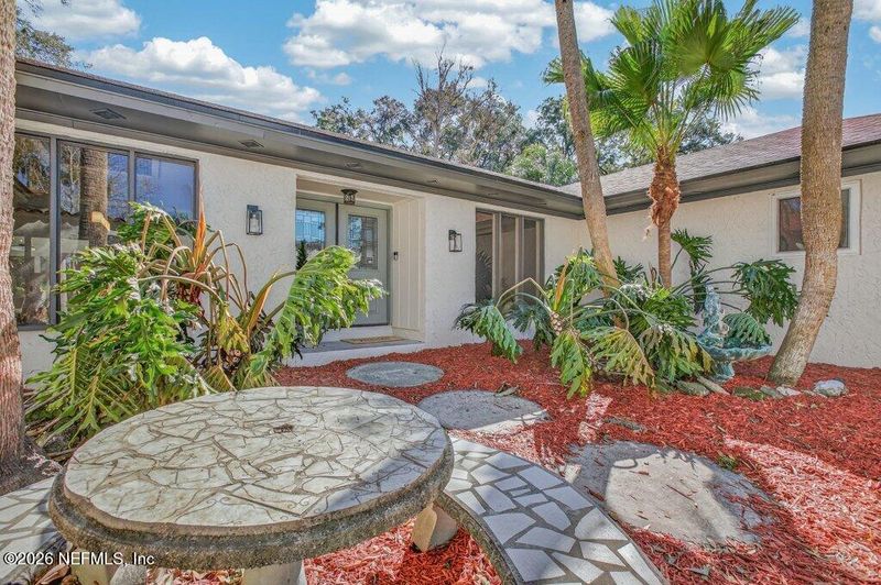 3389 E Hermitage Rd E, Jacksonville, FL 32277