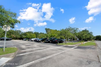 3390 Kori Rd, Jacksonville, FL 32257