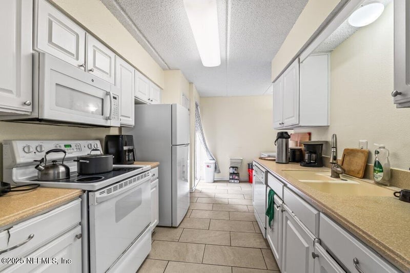 3401 Townsend Blvd #408, Jacksonville, FL 32277
