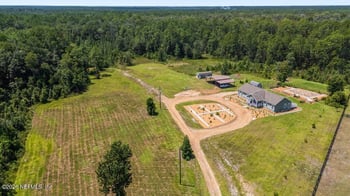 34317 Welch Rd, Callahan, FL 32011