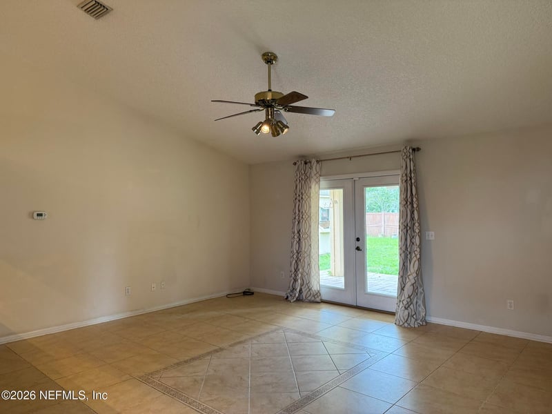 3440 Shelley Dr, Green Cove Springs, FL 32043