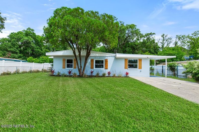 3445 Eve Dr E, Jacksonville, FL 32246