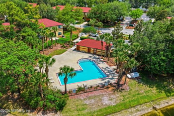 347 Redwood Ln, St Johns, FL 32259