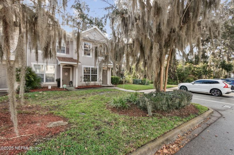 3486 Lone Tree Ln, Jacksonville, FL 32216