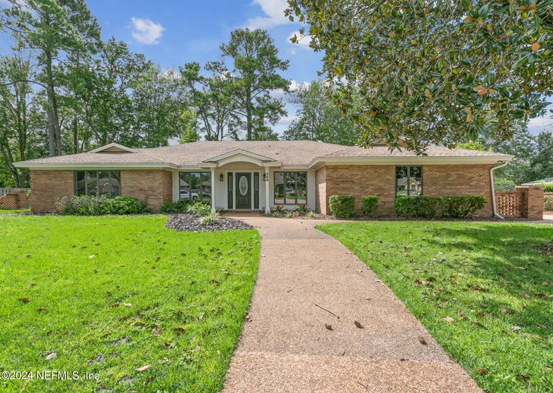 349 Glenlyon Dr, Orange Park, FL 32073