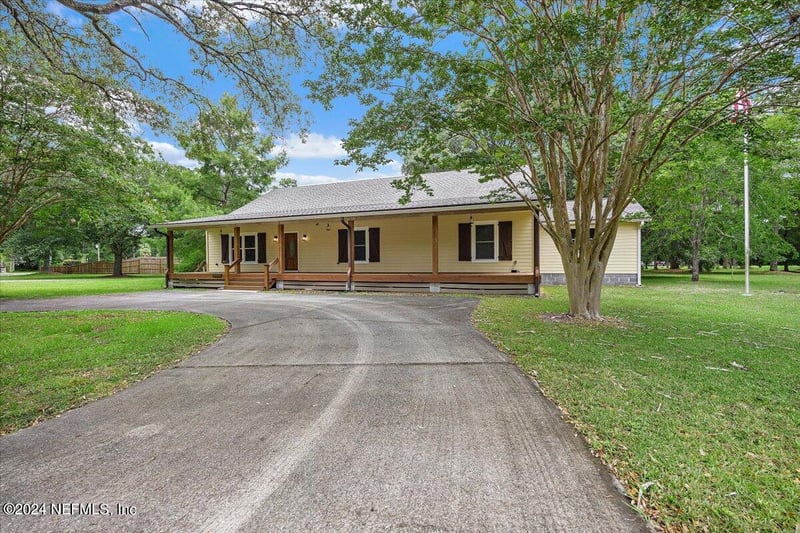 35020 Karen Rd, Callahan, FL 32011